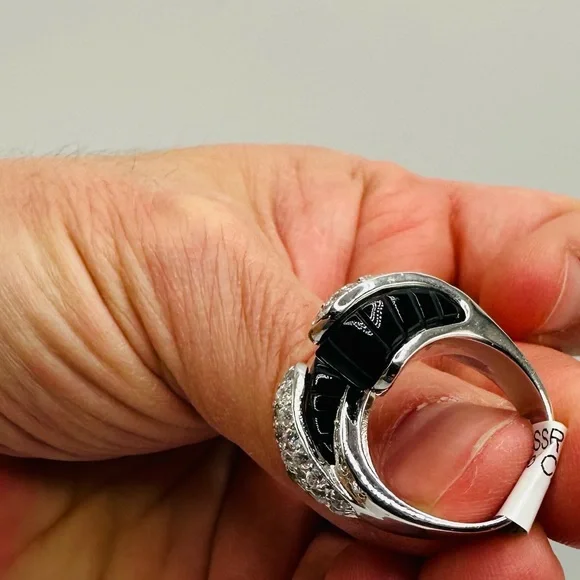 NWT Luxury Black Onyx Cubic Zirconia Bypass Ring - Picture 15 of 17